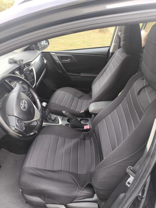 Auris Touring Sport 1.4 2014