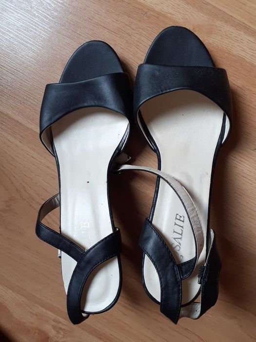 Buty sandałki na obcasie Rosalie
