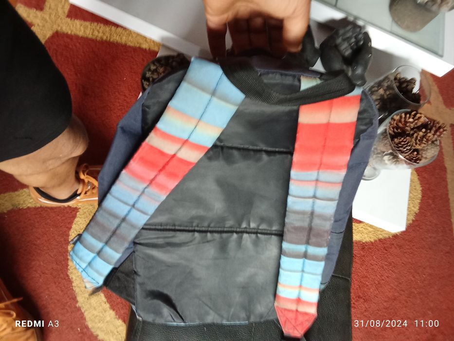 Mochila escolar em bom estado