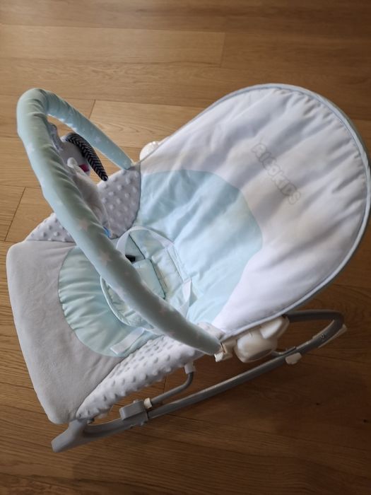 Leżaczek, bujaczek, leżak z wibracją