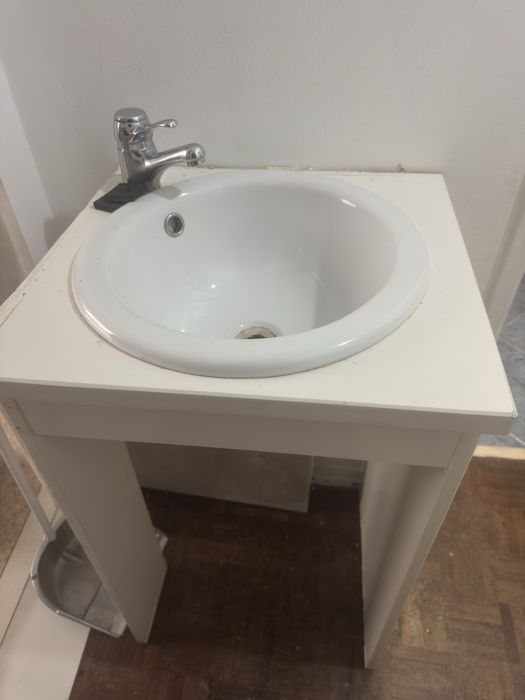 Lavatorio mais torneira marmore