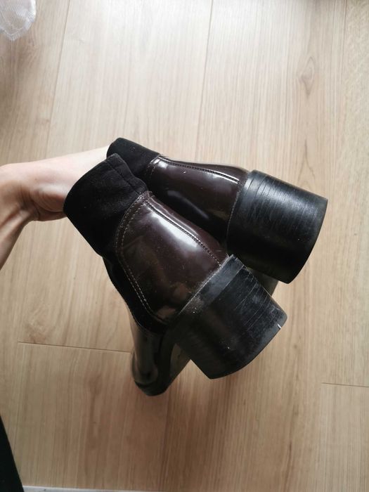 Zara brązowe wiśniowe botki 39 lakierowana skóra skórzane bordowe