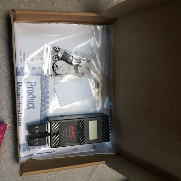 APC Ap9520TH czujnik temperatury i wilgotności