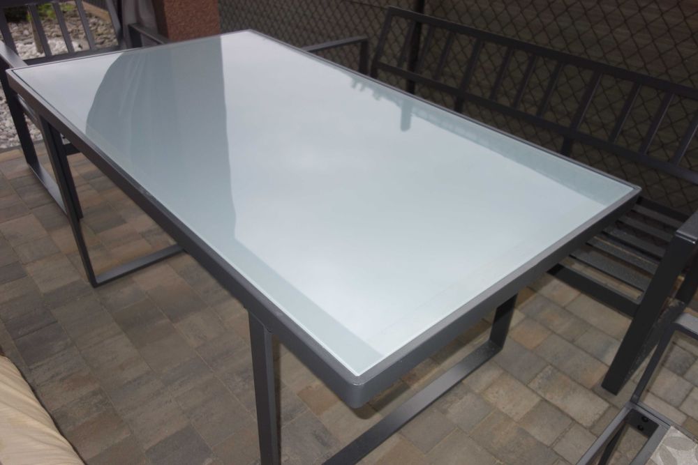 Stół ogrodowy z szklanym blatem 90x160cm wys.72cm