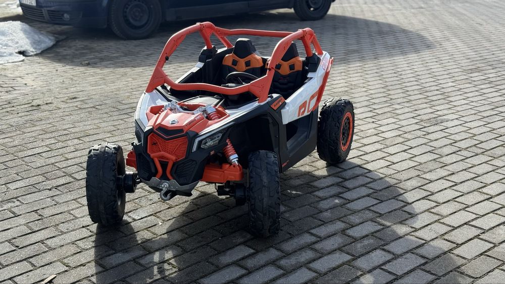 Samochodzik elektryczny maverick buggy