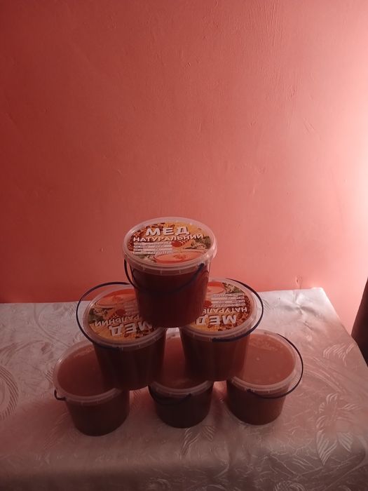 Продам мед з власної пасіки.