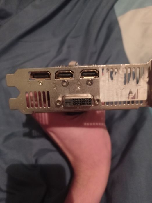 Продам Gigabyte 1050 2gb