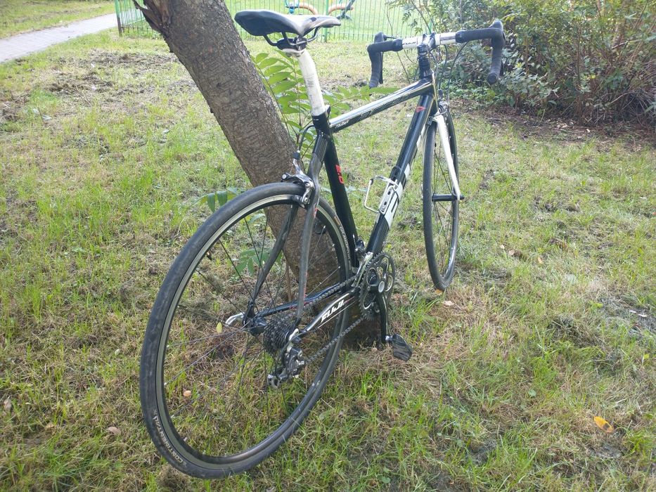 Szosa Fuji Acr 2.0 roubaix koła 28 karbon