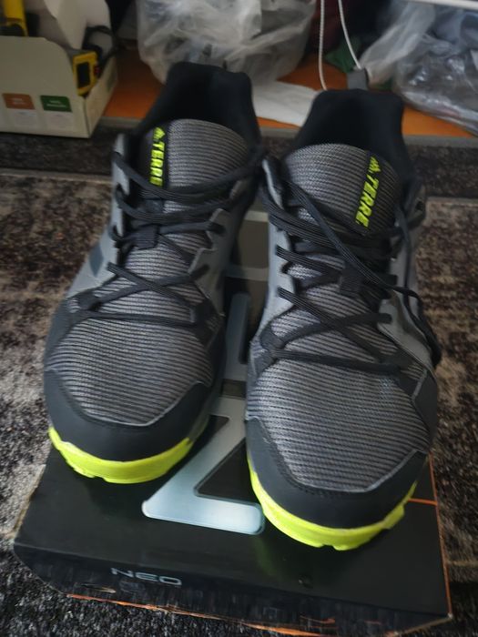 Orginalne Adidas Terrex R44 28 cm