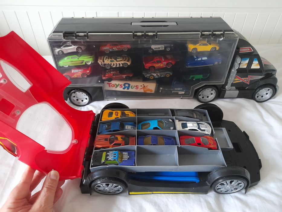 Lote Carrinhos + 2 Transportadores | ~30 carros