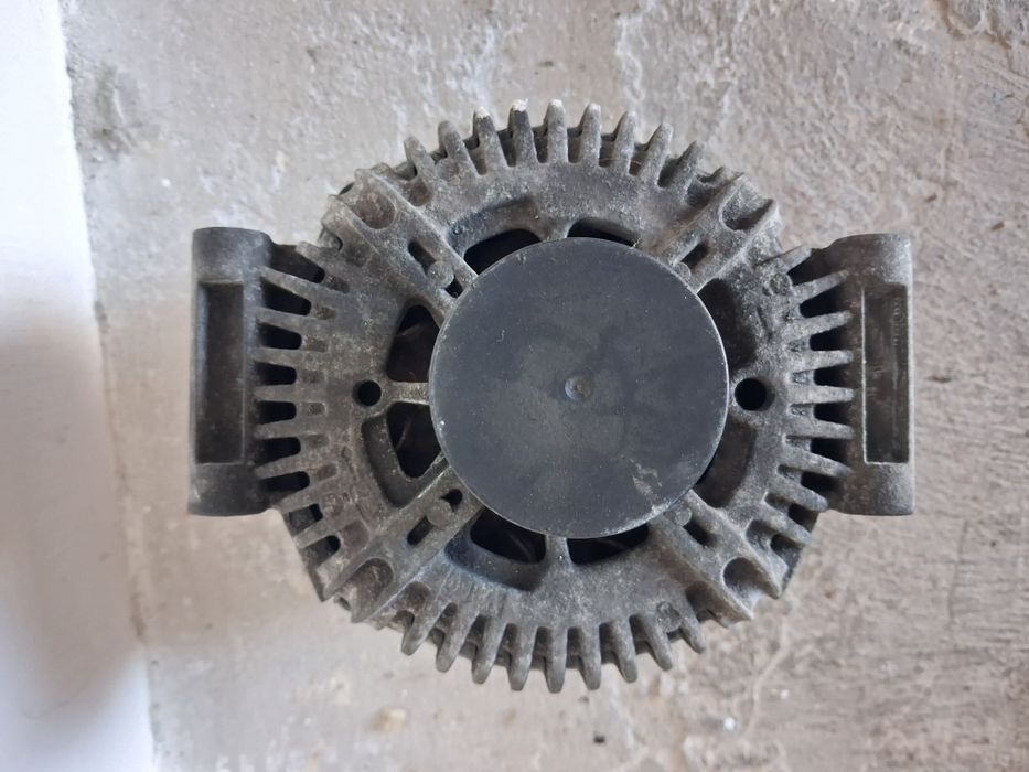 Генератор Mercedes Benz Vito 109 Valeo A6461541102 180A