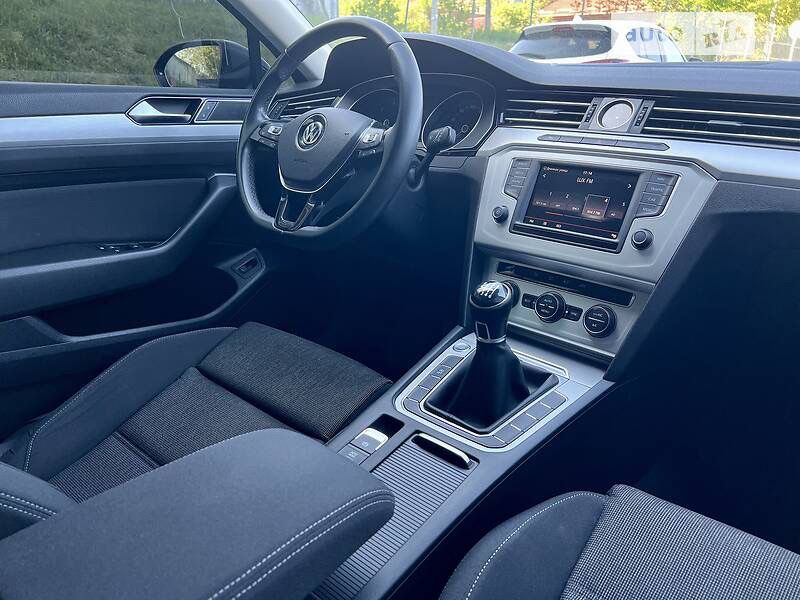 Volkswagen Passat B8 2015рік12місяць