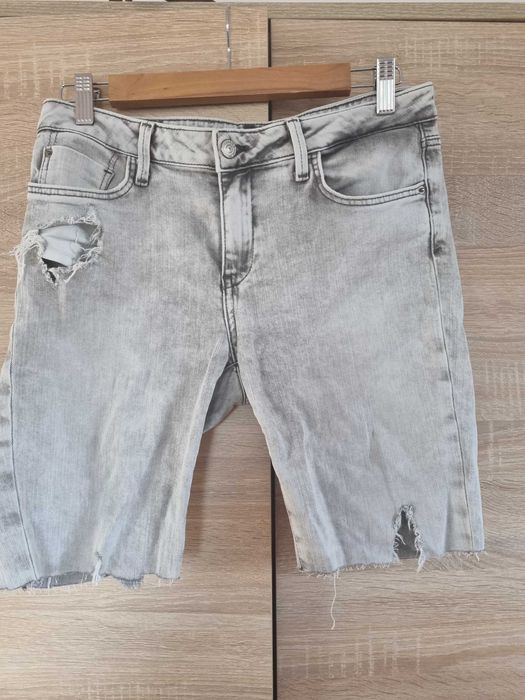 Spodenki Zara dłuższe