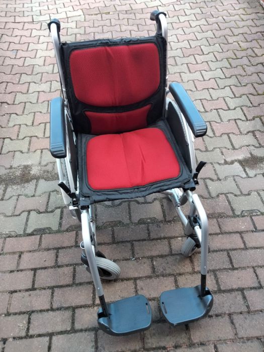 Wózek inwalidzki ARmedical – składany, bardzo dobry stan