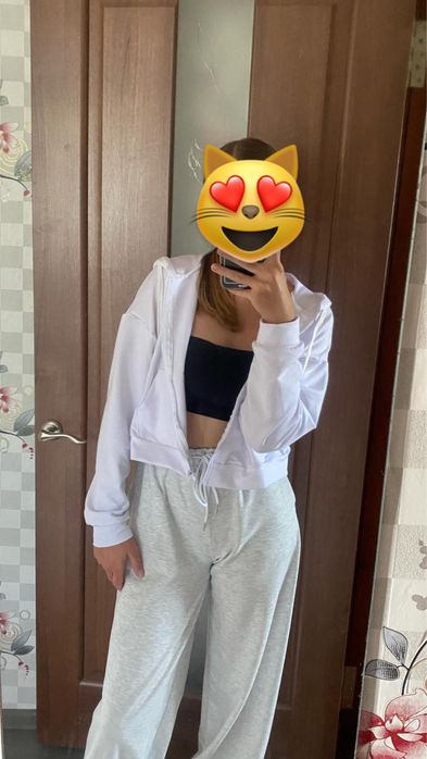 зіпка і спортивки