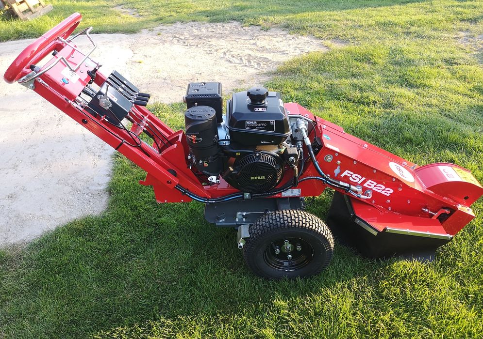 Usługa rębakiem,Frezowanie Pni,Wycinka drzew,Czyszczenienie działek