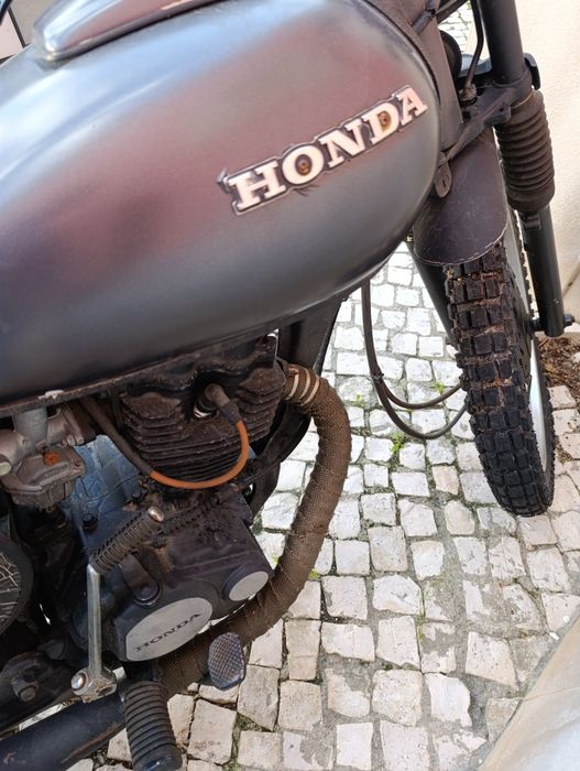 Mota Honda CG Scrambler 125 personalizada