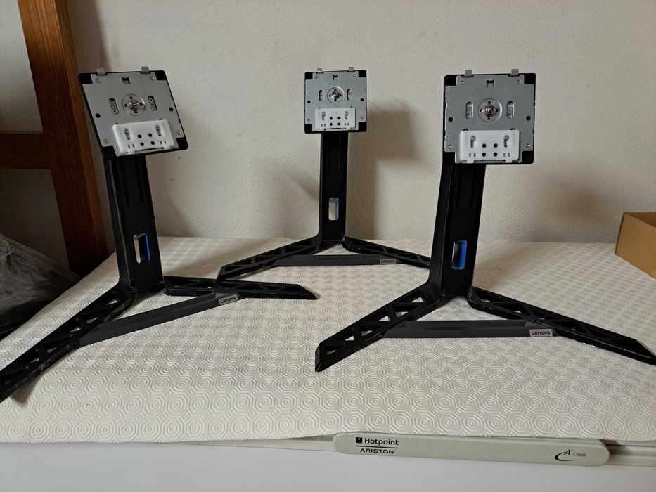 Suportes de monitores de computador