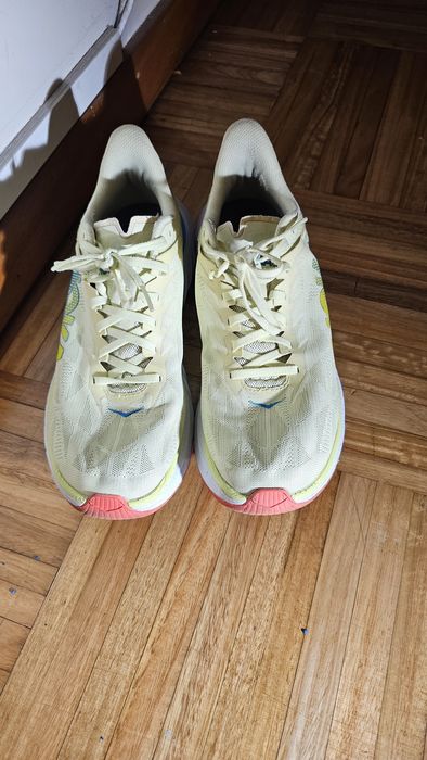 Vendo Hoka carbon x2