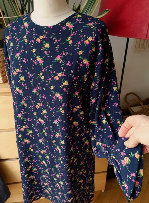 New Sema - sukienka w kwiatuszki - XL