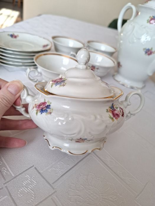 Porcelanowy serwis kawowy 14 szt