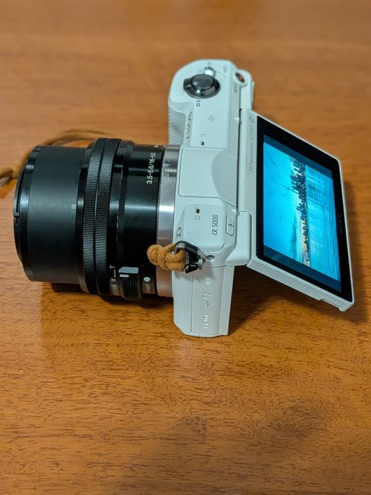 Câmera Sony a5000
