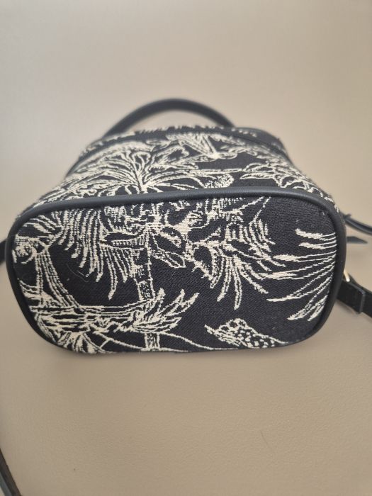 Сумка  H&M 12×18 в квітковий принт