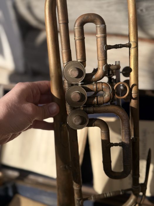 Продам трубу музыкальный инструмент