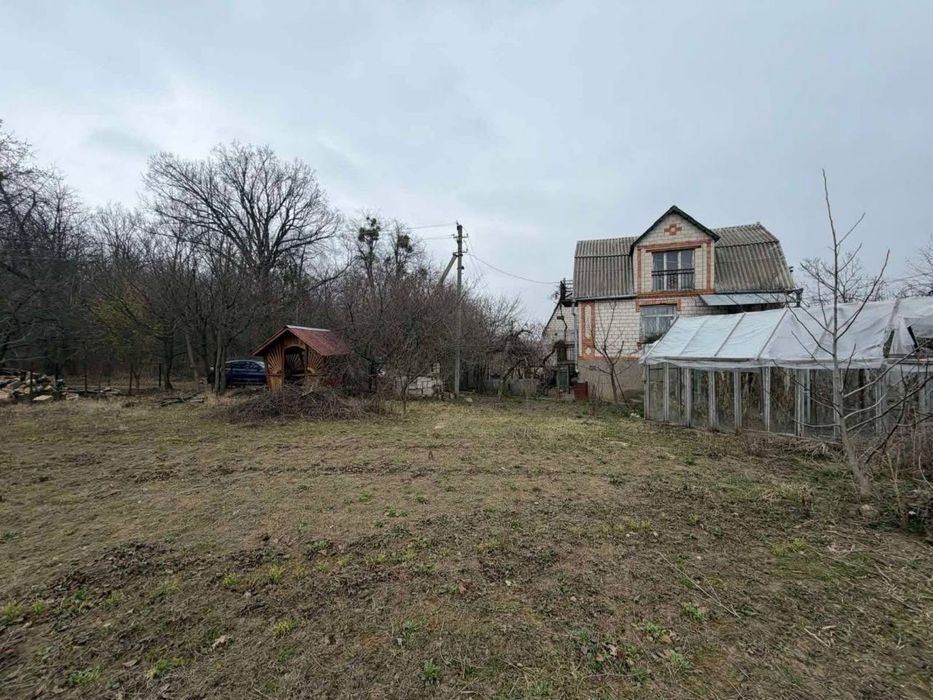 Продаж земельної ділянки 18 сотки  + дача