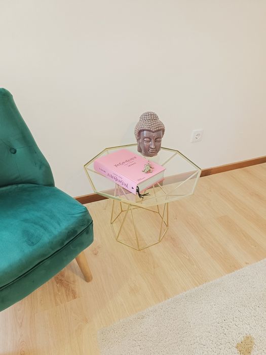 Mesa  dourada  Zara home