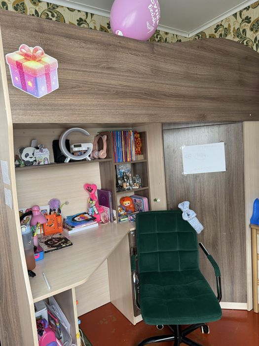 Ліжко-чердак, стіл+ шкаф пенал. Кровать чердак,дитяче ліжко з матрацом