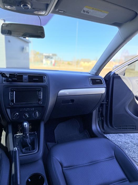 Продажа авто volkswagen jetta