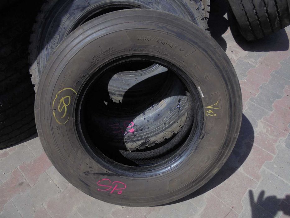Opona 235/75R17.5  GITI GTR 955 (450 netto)
