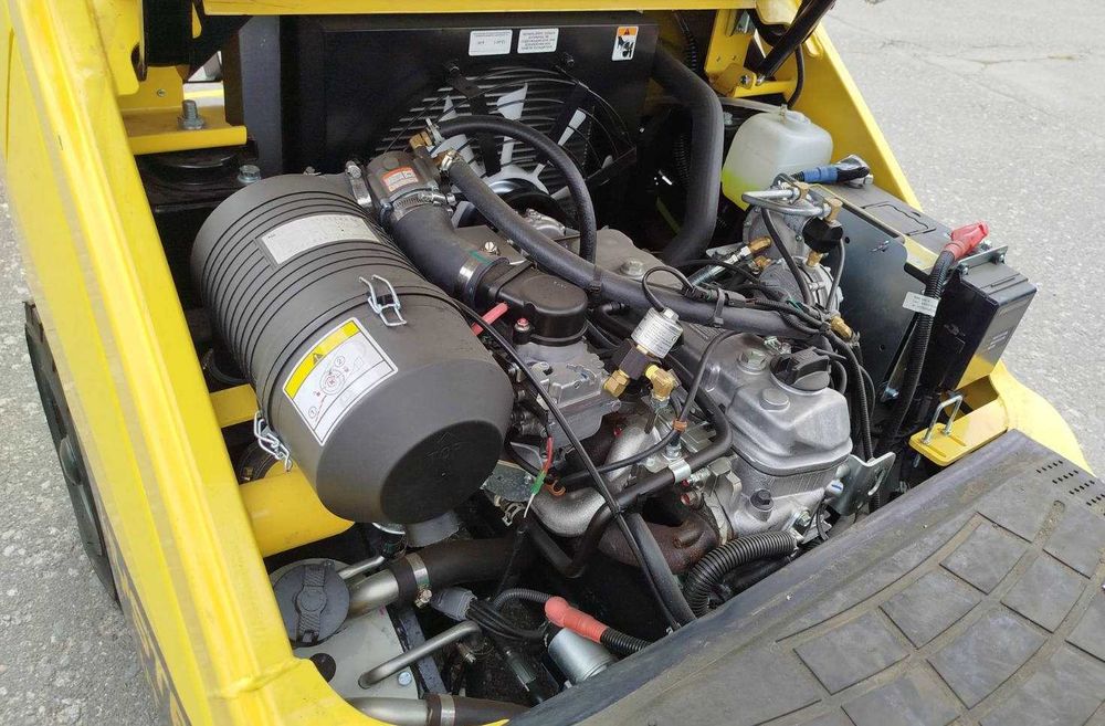 Газо-бензиновий вилковий навантажувач Hyster H2.5UT, 2023 рік  Новий  В наявності