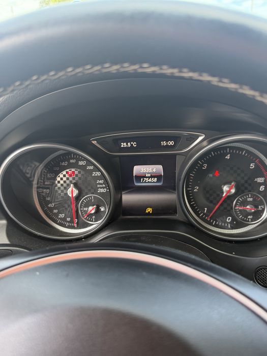 Mercedes A200 - Preto