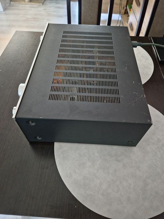 Akai AM-2450 srebrny