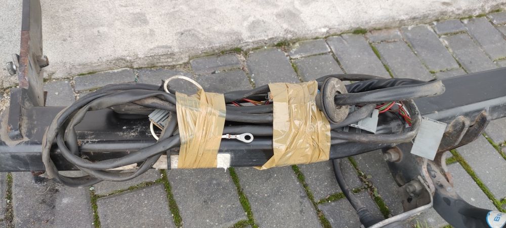 Hak holowniczy belka kula instalacja wiązka Ford Focus C-Max mk1 brink