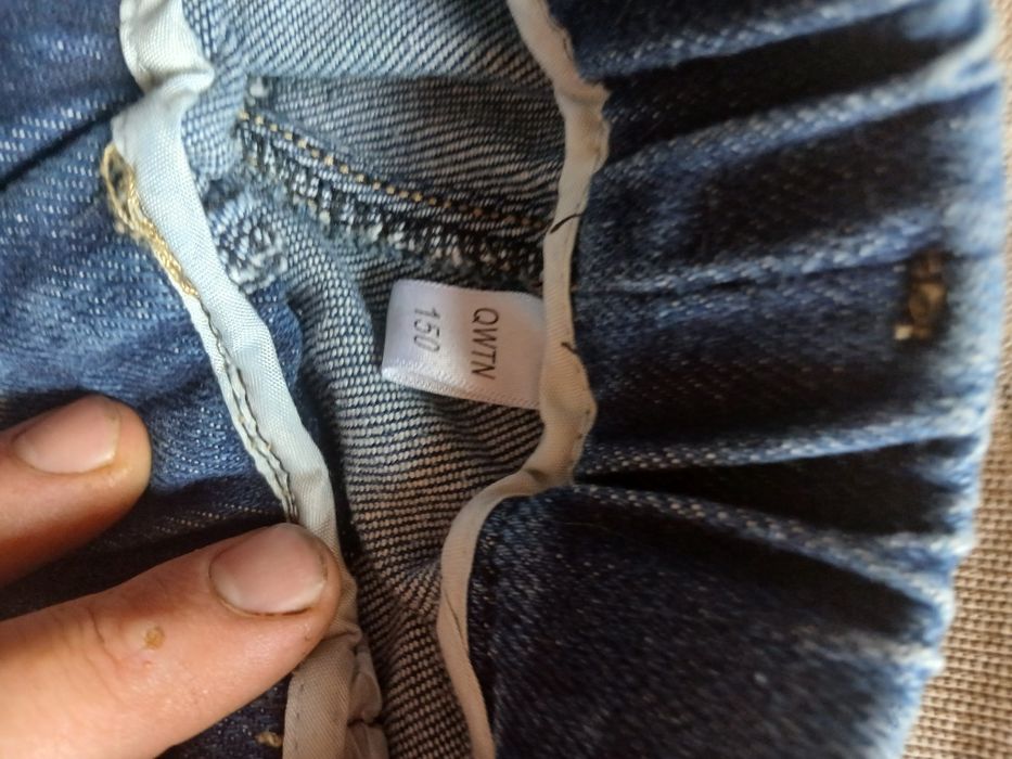 Нові класичні джинси на хлопчика