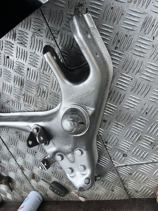 Рычаг нижний mitsubishi pajero sport 07г паджеро спорт