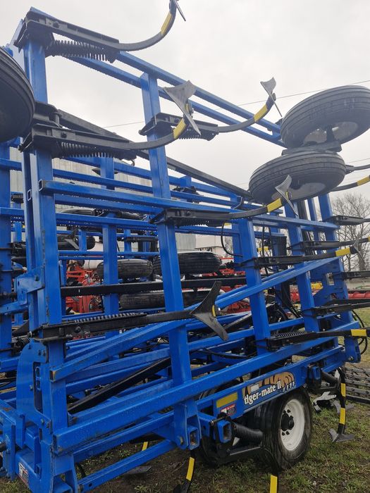 культиватор CASE Tiger mate II  13,4 метров