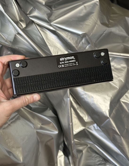 Strymon multiswitch plus made in USA стан 5- косм. дефект подряпина