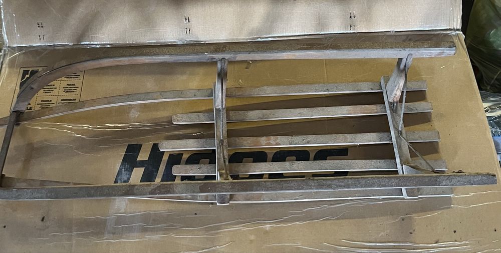 Stare retro sanki drewniane