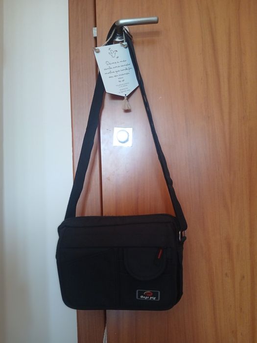 Bolsa tiracolo homem preta