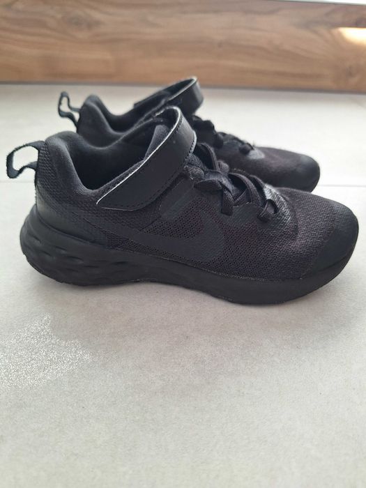 Buty sportowe Nike 28