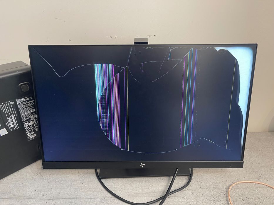 Продам екран Hp z22n, 21,5 -inch display на запчастини