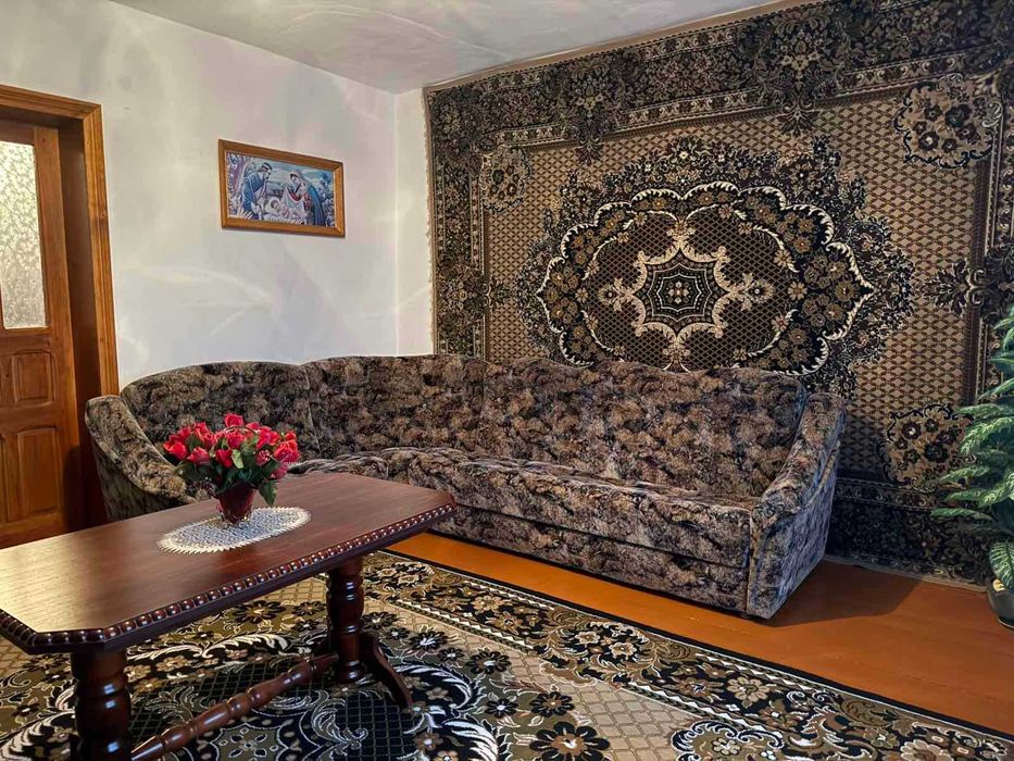 Половина будинку та земельна ділянка 16 сот., с. Батятичі