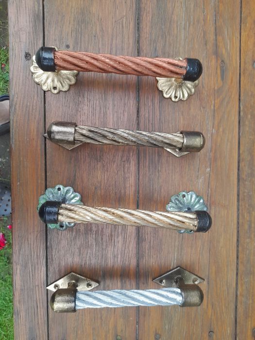 Ручки на двері ручна робота