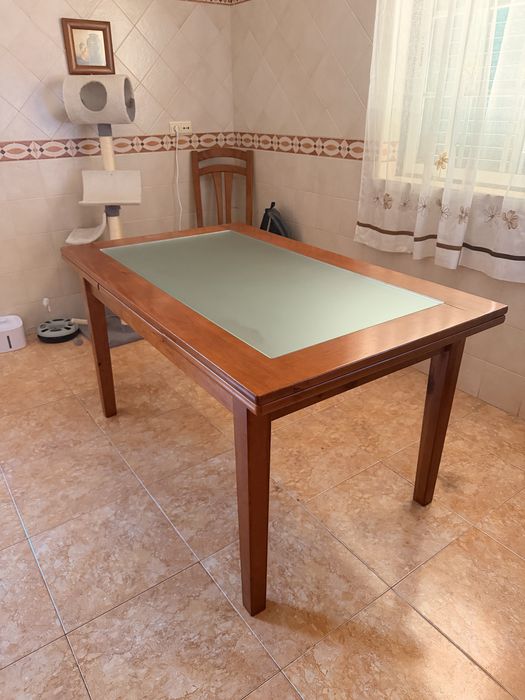Mesa de Refeição - 5 cadeiras