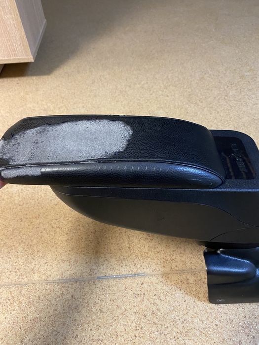 Подлокотник