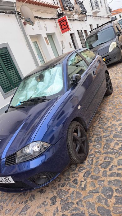SEAT Ibiza 6L 1.4 gasolina (1390 cm³) 74 kW (101 cv) Matrícula de 2002